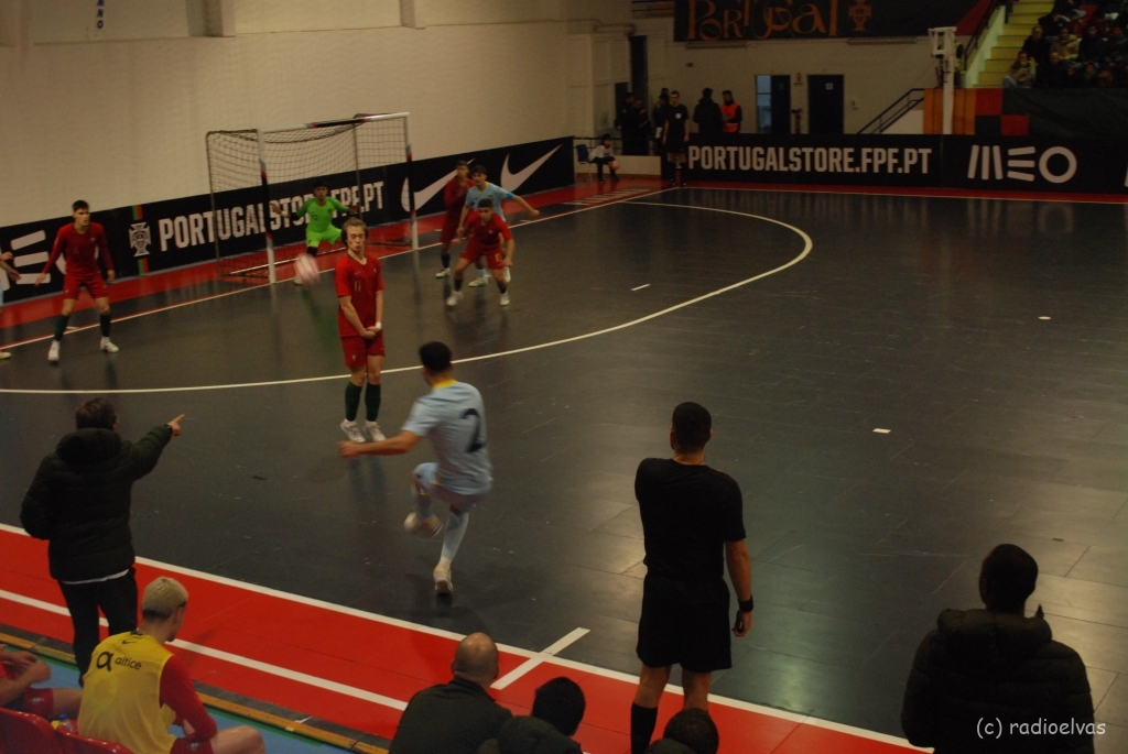 Portugal bate Espanha por 5-2 em Elvas (futsal, sub-19)